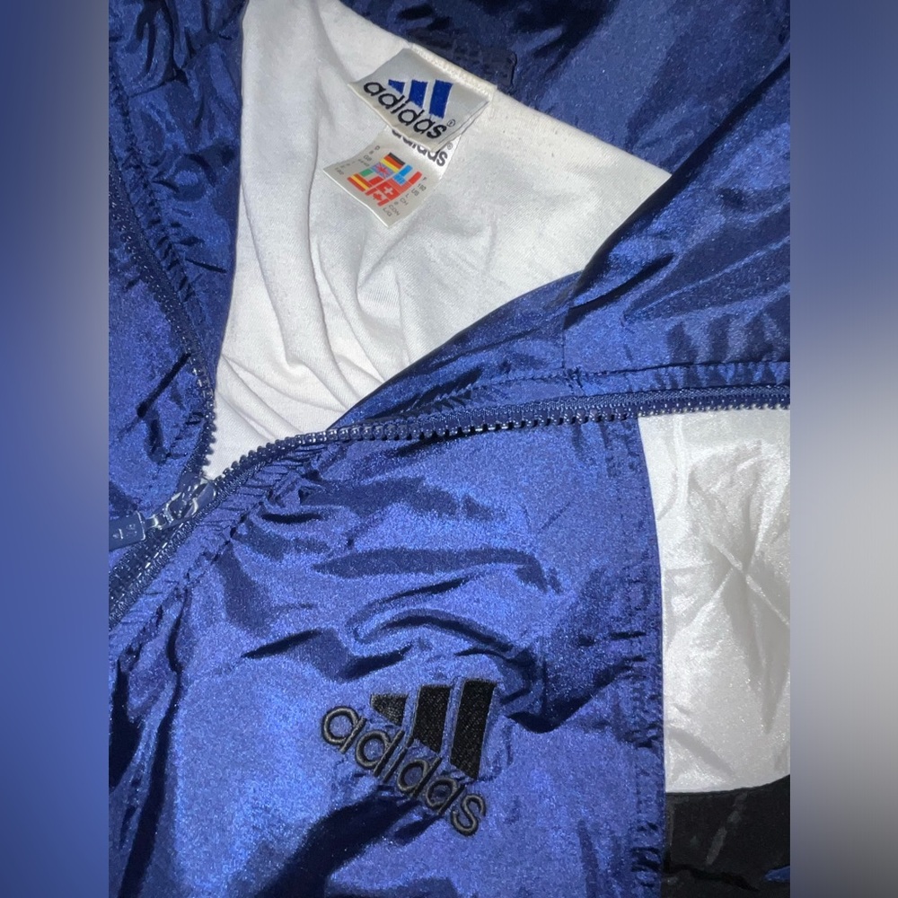 Vintage Adidas  windbreaker Jacket Blue Size L. P2P 25” Sleeves  Length 27” - Picture 5 of 6